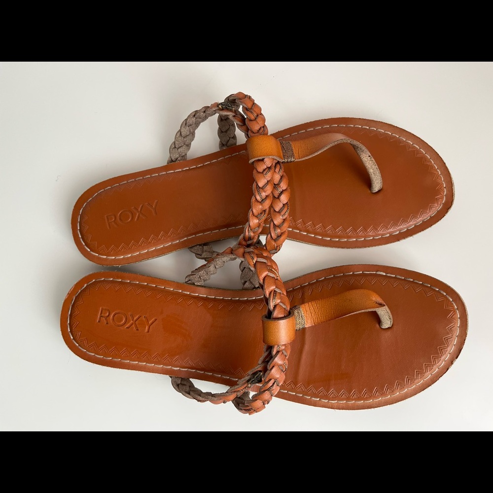 Roxy thong sandals